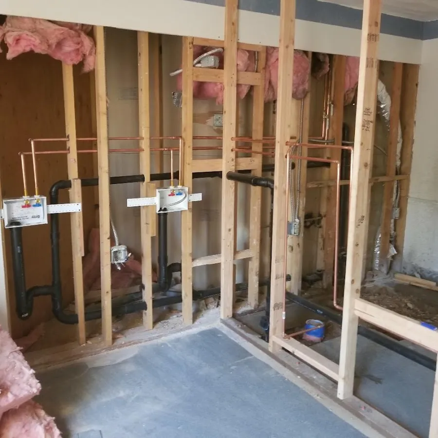 Copper pipe rough-in and plumbing installation in Salem